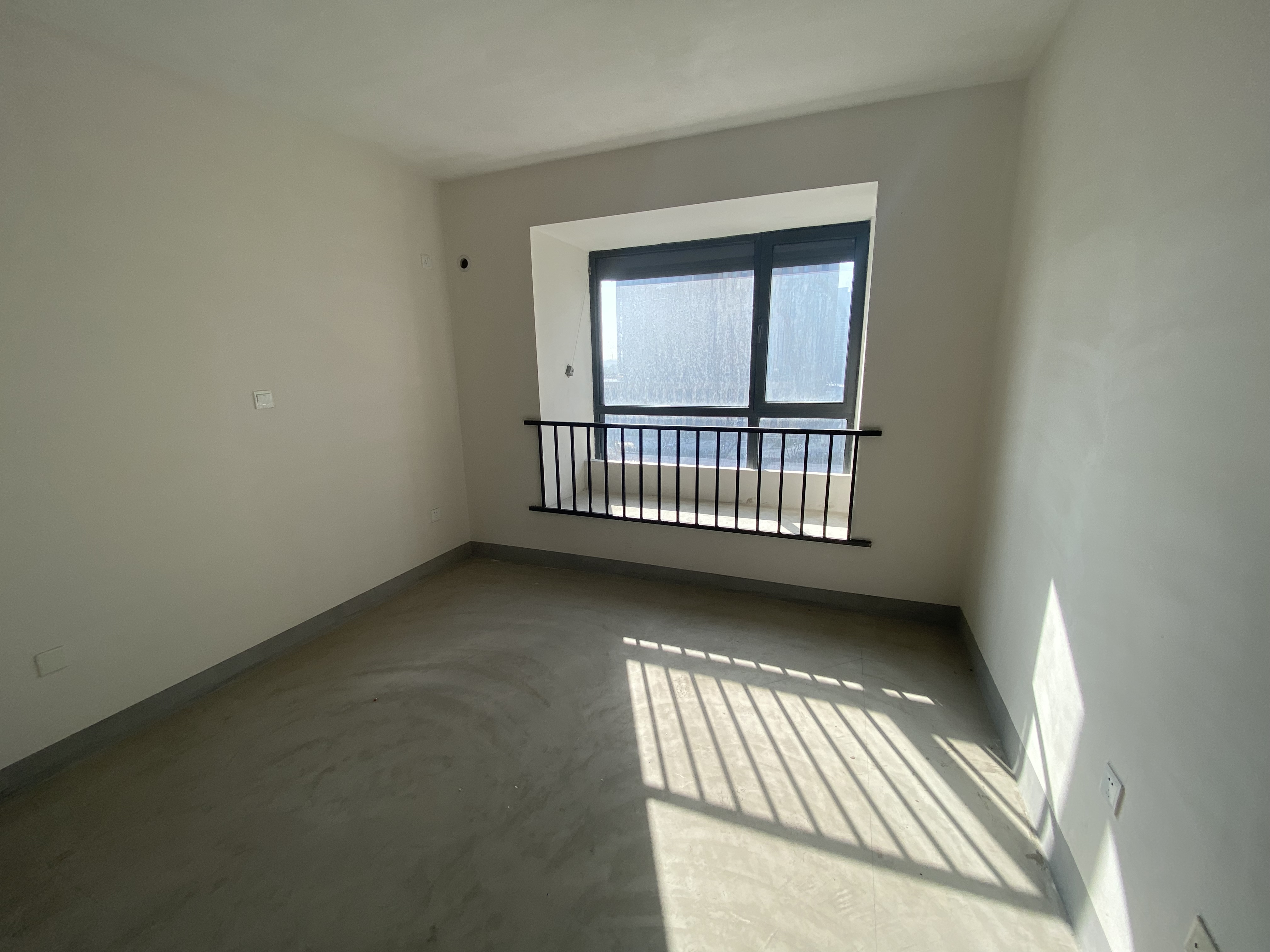 翠园 3室2厅1卫 106.00m&sup2;