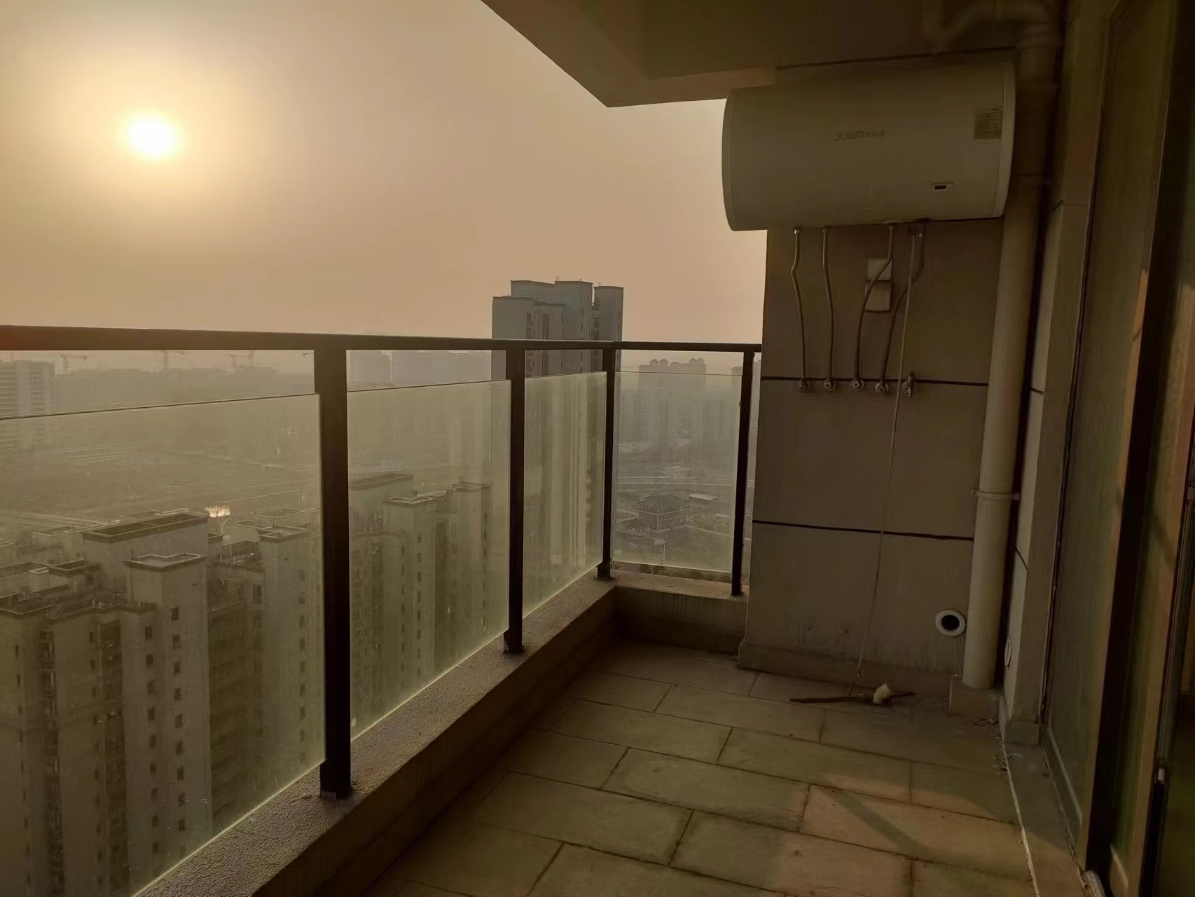 恒大悦珑湾 3室2厅1卫 118m&sup2;