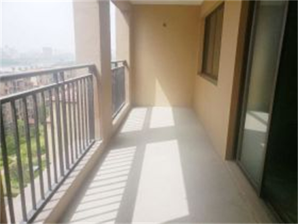 华强城 3室2厅2卫 127.00m&sup2;