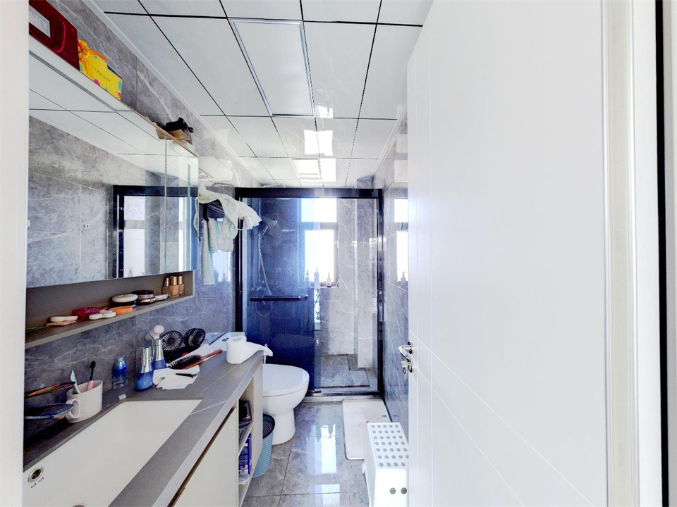 华强城 4室2厅2卫 146.31m&sup2;