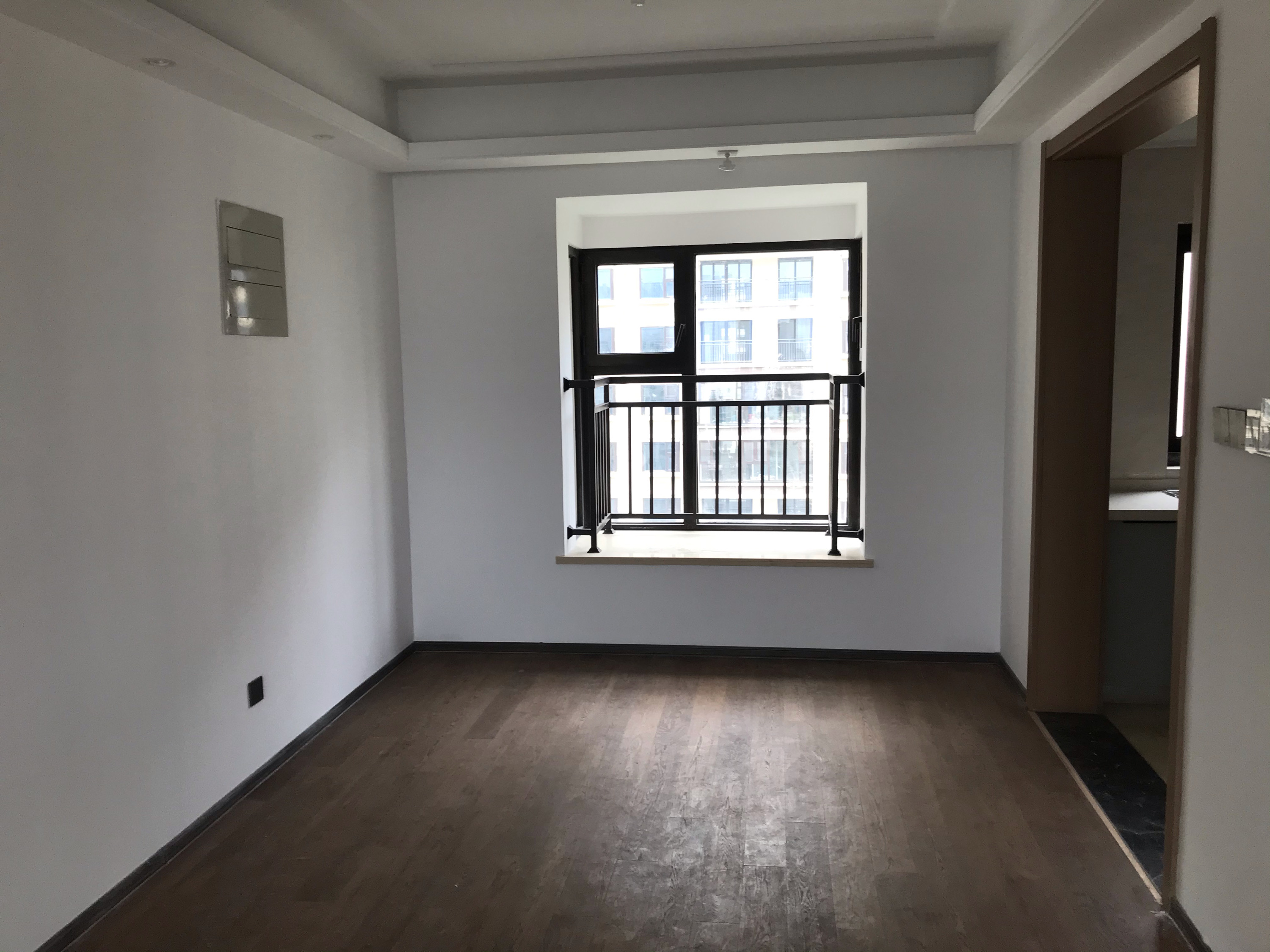 春风南岸西园 5室2厅2卫 142.00m²