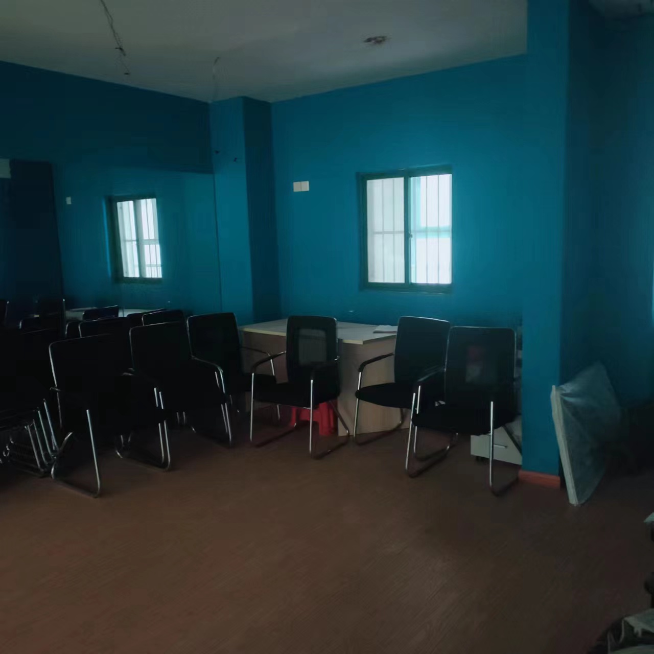 名都广场 1室1厅1卫 105m&sup2;