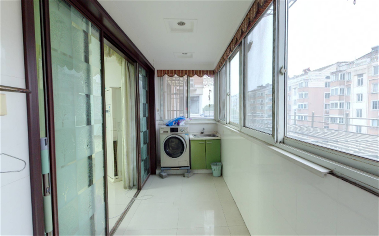 星通花园 3室2厅1卫 140m&sup2;
