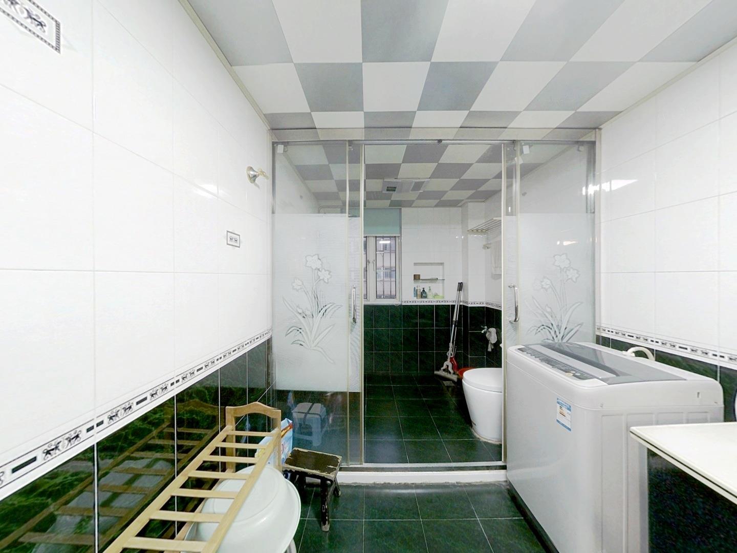光明东村一期 3室2厅2卫 143.60m&sup2;