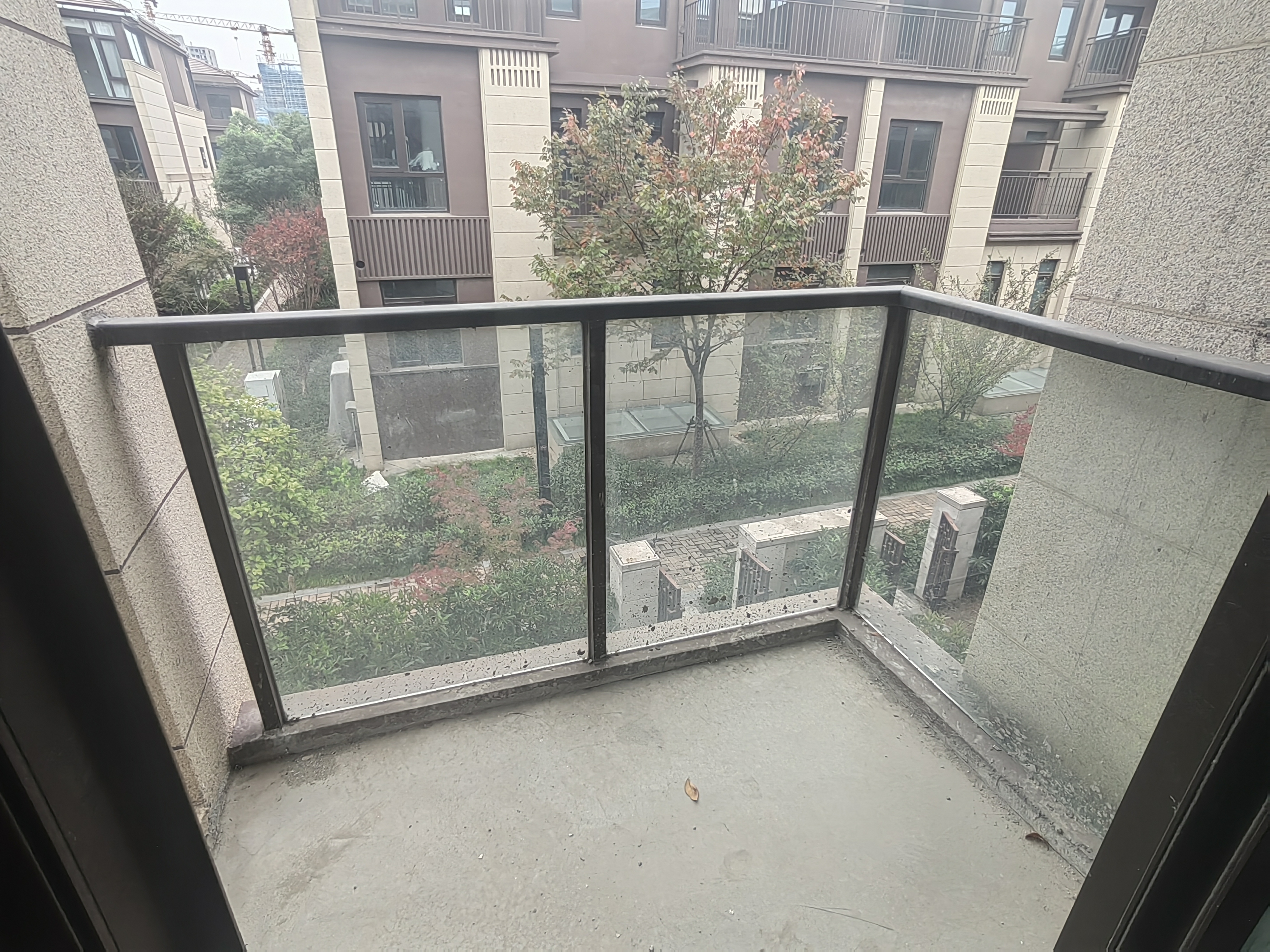 绿地新里城 2室2厅1卫 102.00m&sup2;