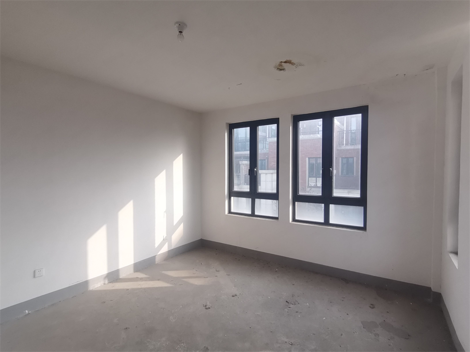 山水壹号 5室2厅4卫 267m&sup2;