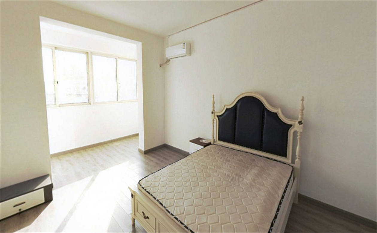 明珠花园（南通经济技术开发区） 8室2厅4卫 135.00m&sup2;