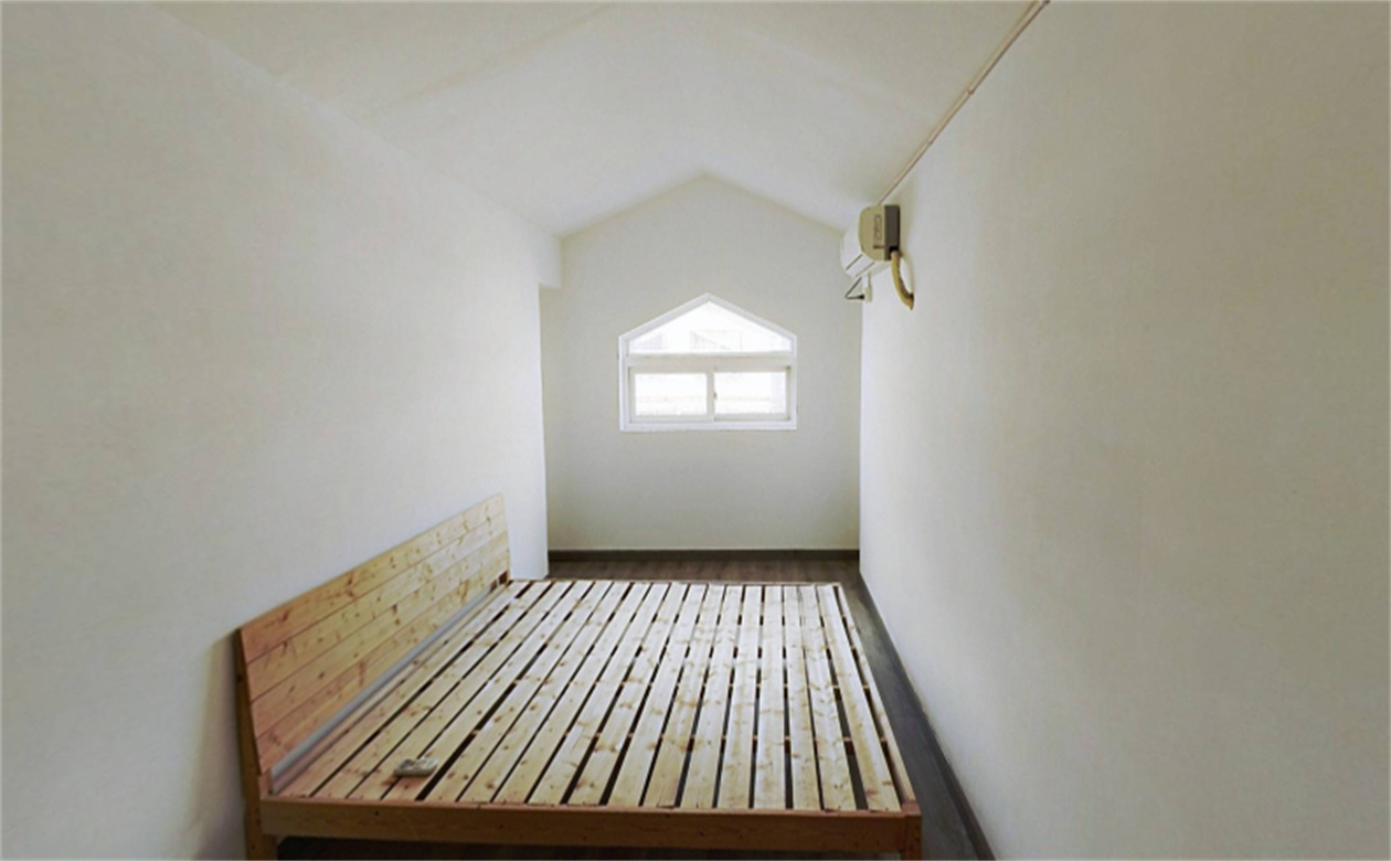 明珠花园（南通经济技术开发区） 8室2厅4卫 135.00m&sup2;