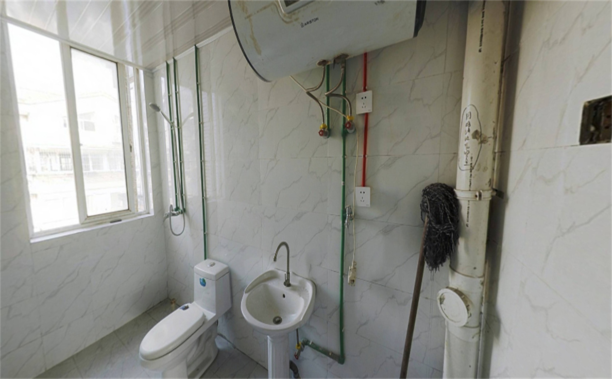 明珠花园（南通经济技术开发区） 8室2厅4卫 135.00m&sup2;