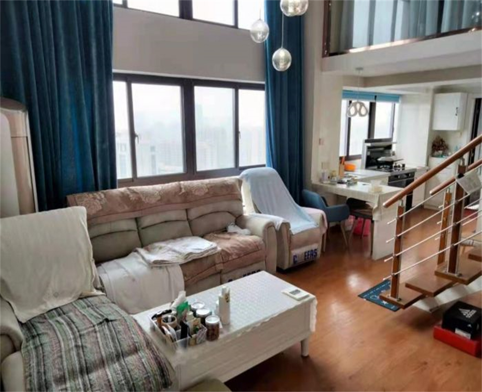 中江国际广场 3室2厅1卫 85m&sup2;