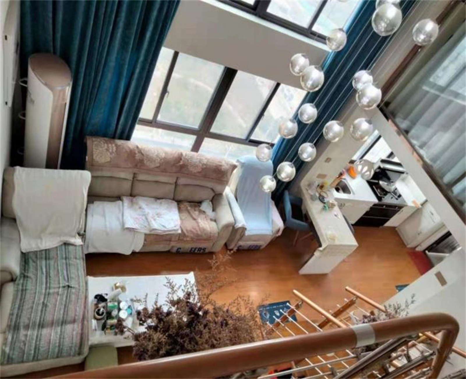 中江国际广场 3室2厅1卫 85m&sup2;