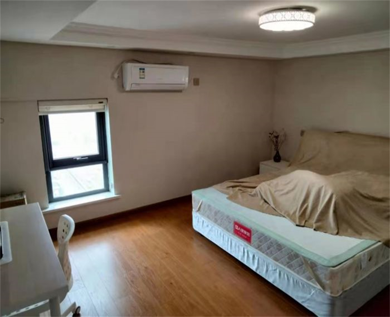 中江国际广场 3室2厅1卫 85m&sup2;