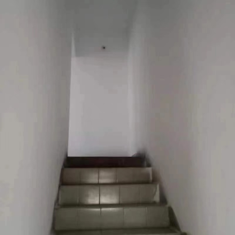 虹桥东村 4室2厅2卫 73m&sup2;