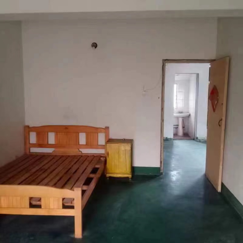 虹桥东村 4室2厅2卫 73m&sup2;