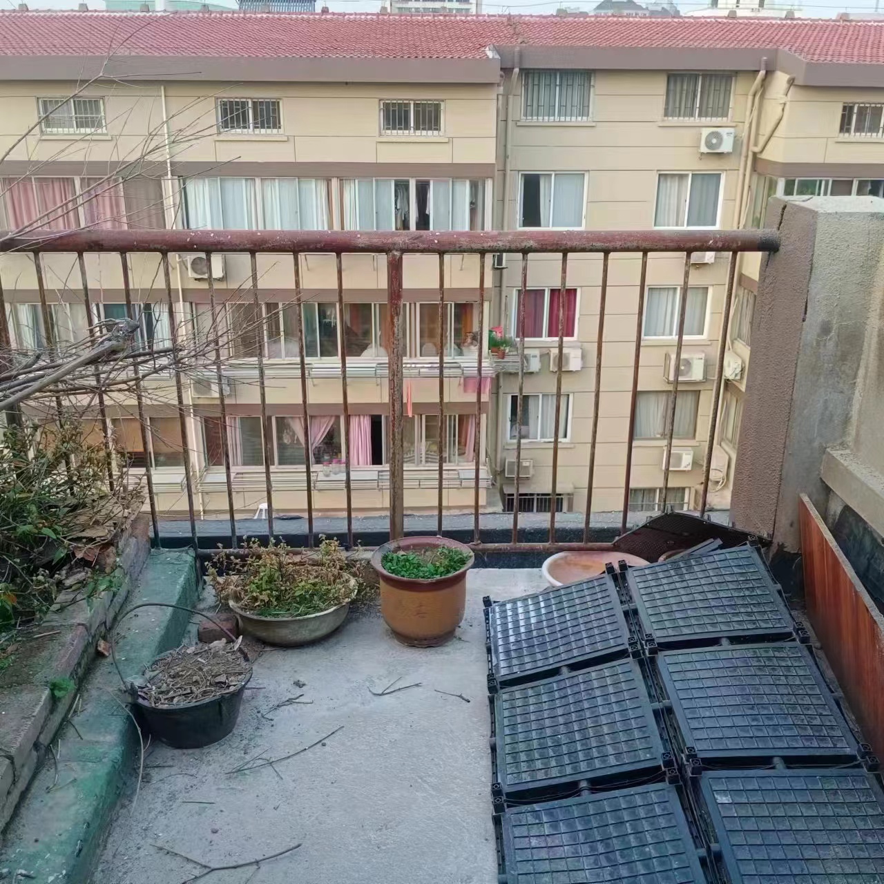 虹桥东村 4室2厅2卫 73m&sup2;