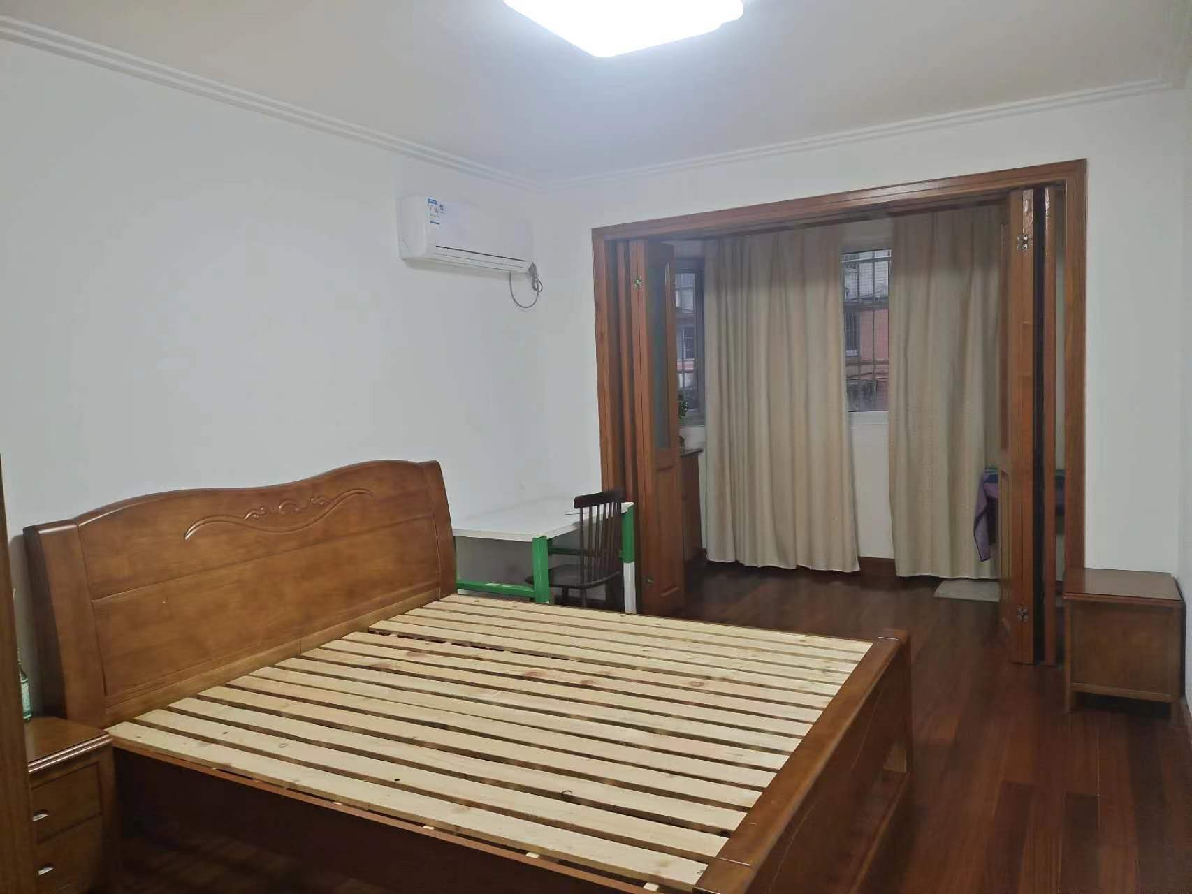 北濠顺遂楼 3室2厅1卫 135m&sup2;