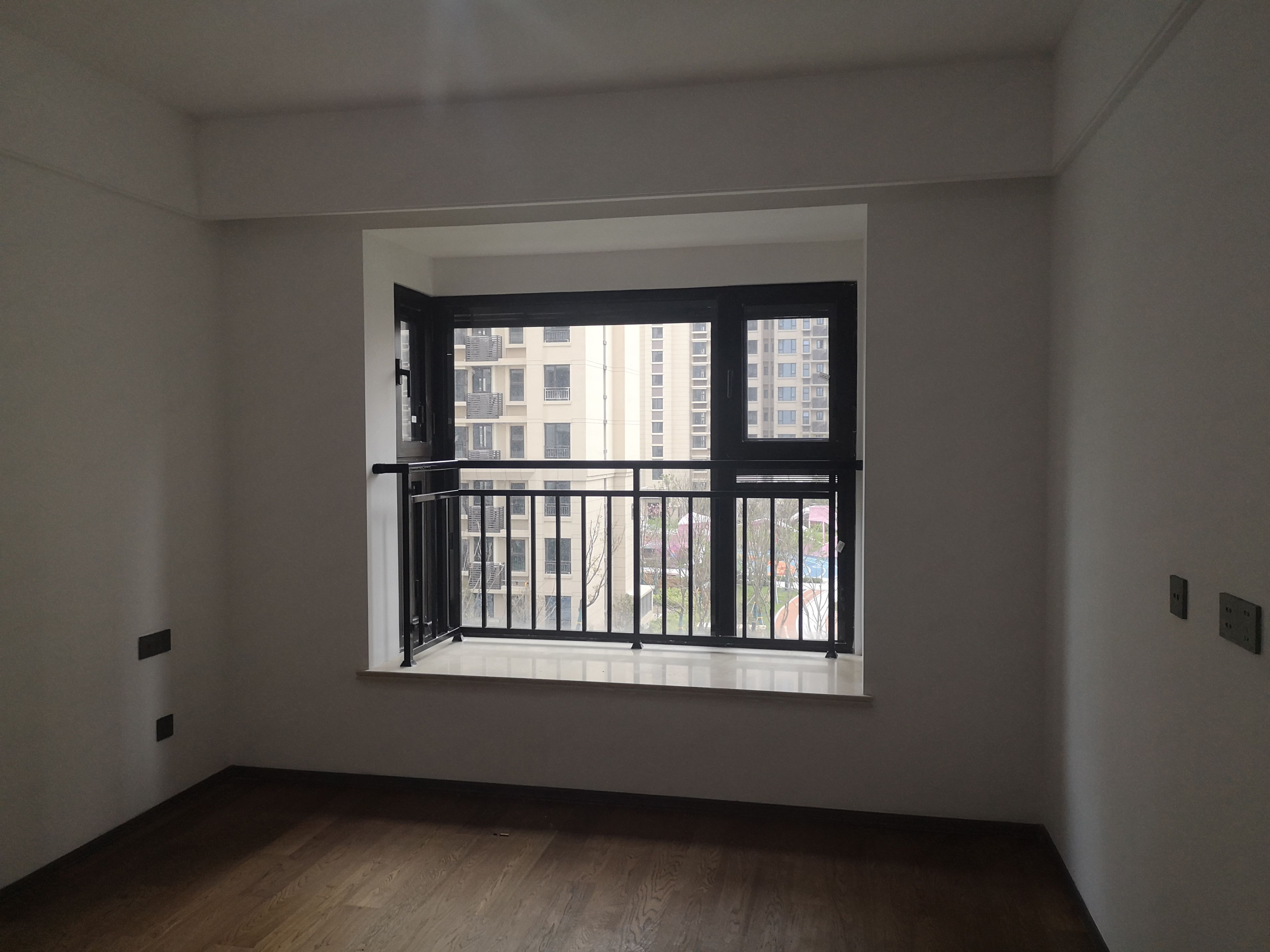 春风南岸东园 3室2厅2卫 121m&sup2;