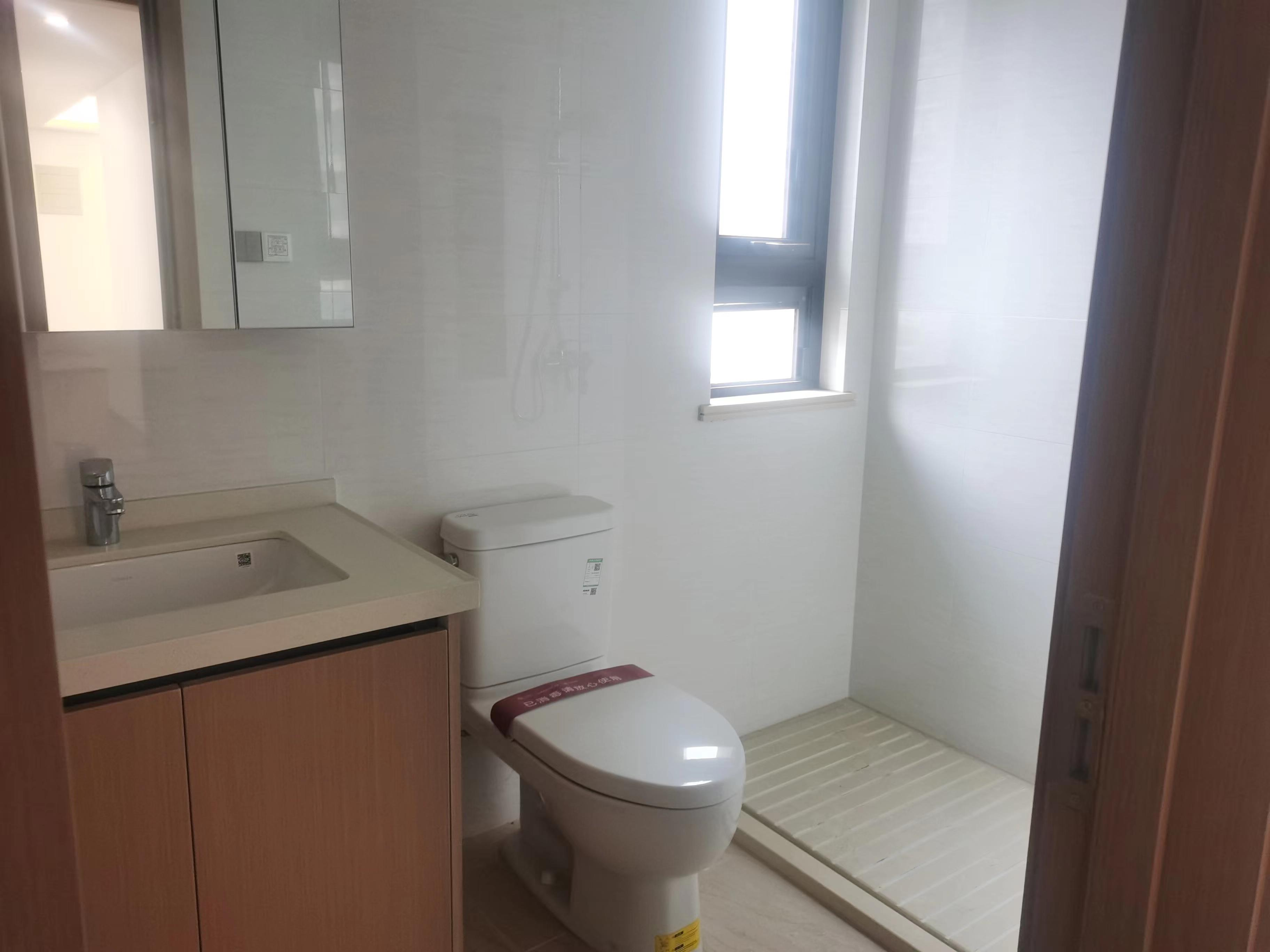 春风南岸东园 3室2厅2卫 121m&sup2;