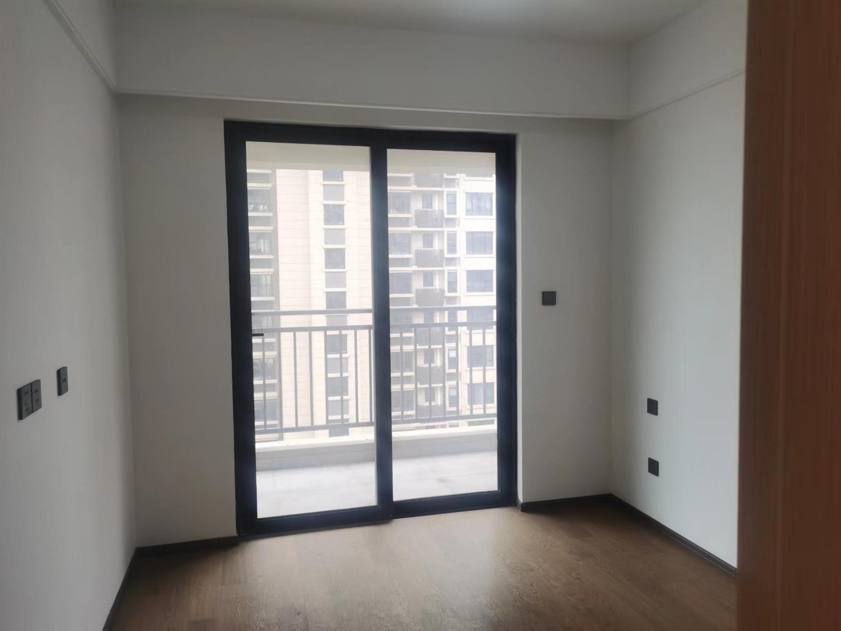春风南岸东园 3室2厅2卫 121m&sup2;