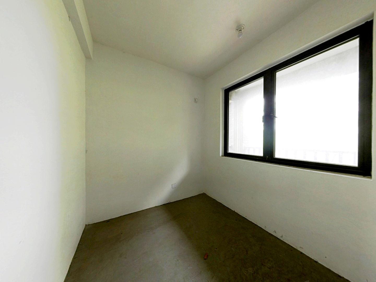 盛和九里香堤二期 4室2厅2卫 143m&sup2;
