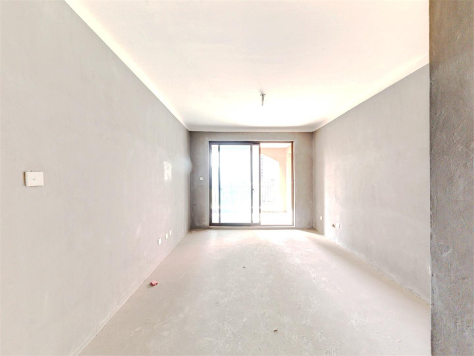 华强城 2室2厅1卫 81.5m²