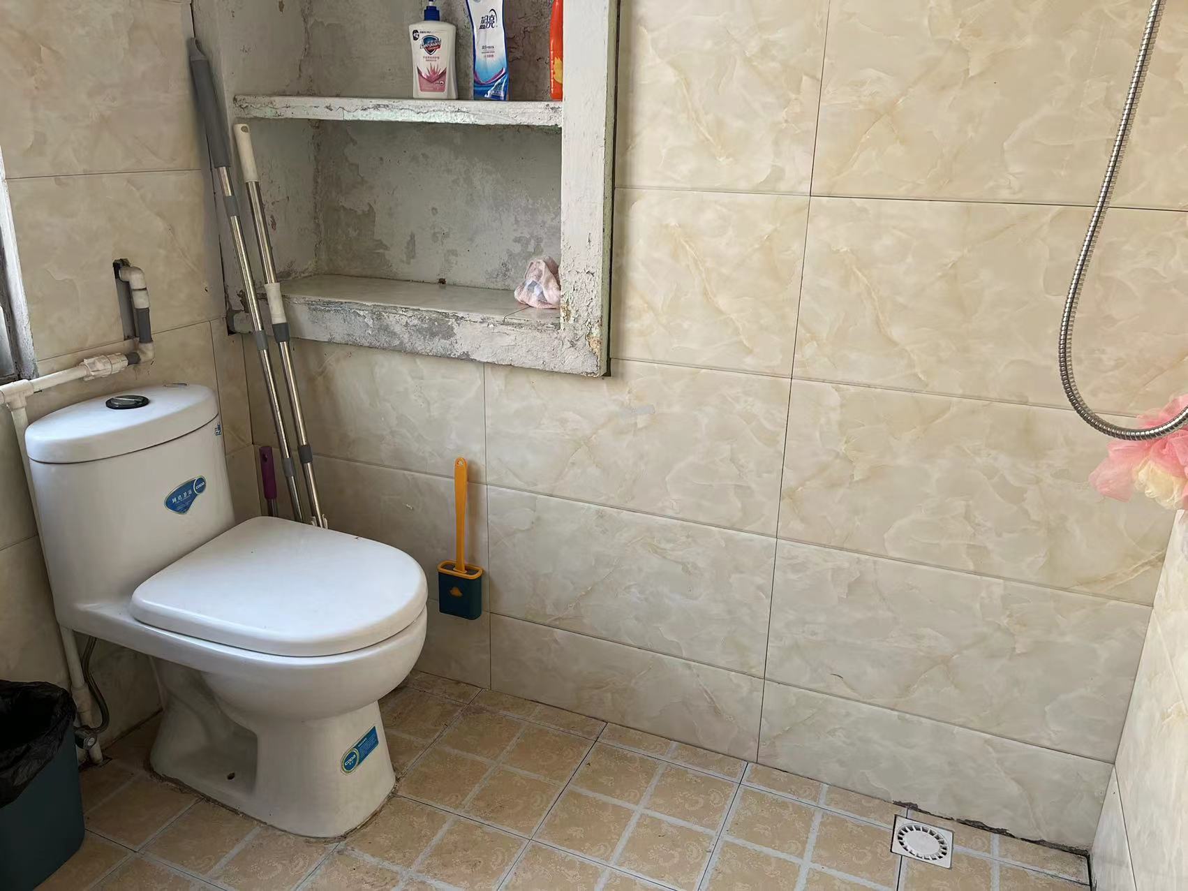 青年路新村 1室1厅1卫 41m&sup2;