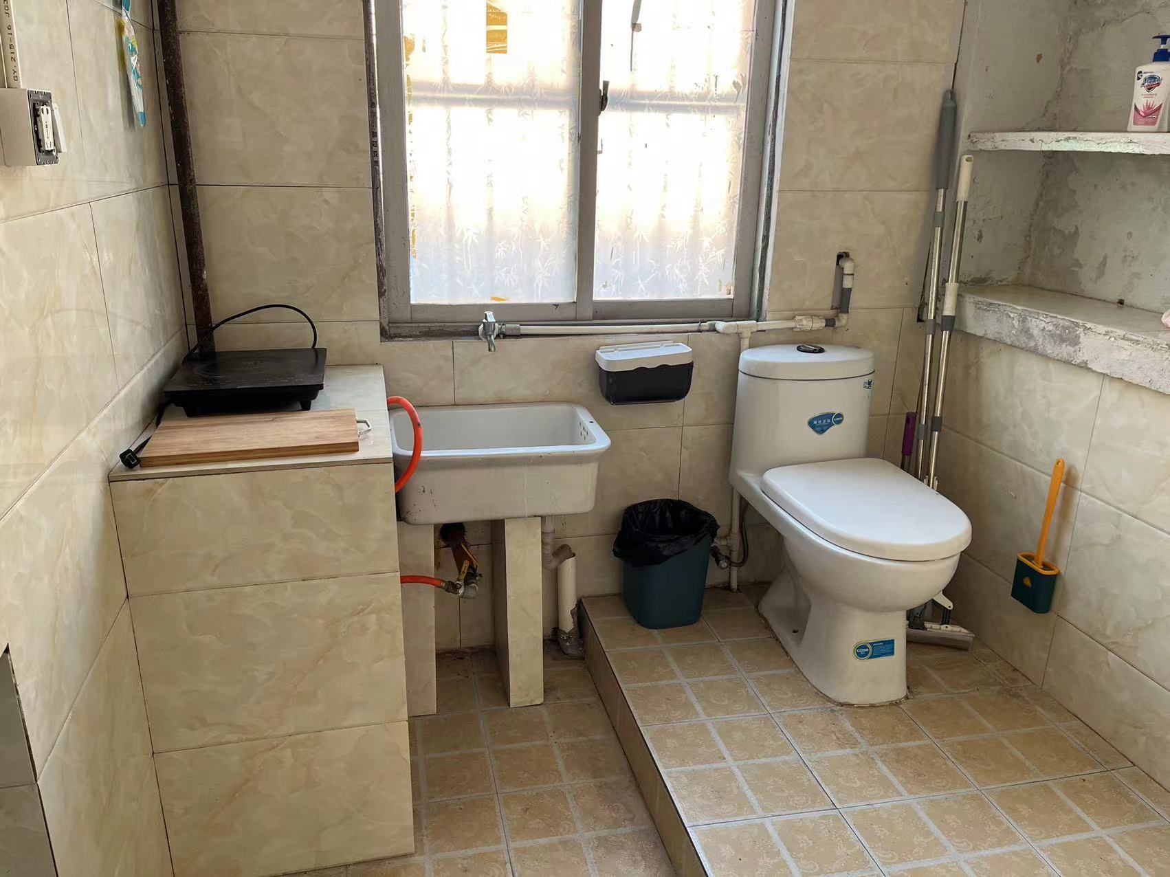 青年路新村 1室1厅1卫 41m&sup2;