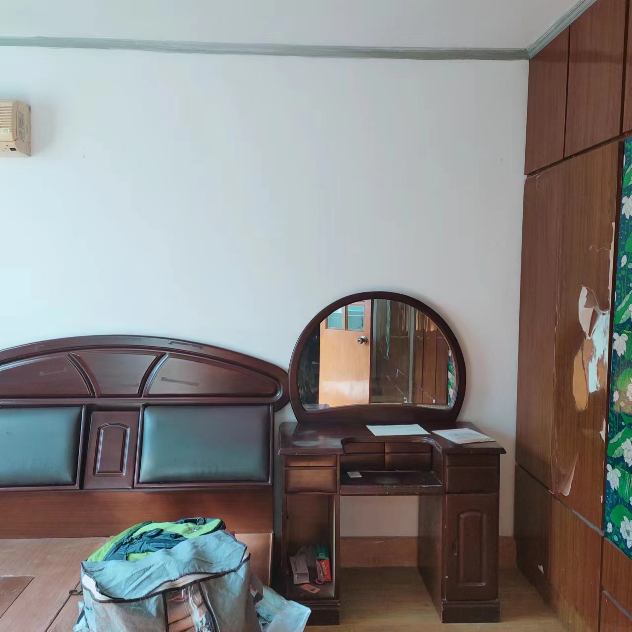 新桥新村 2室1厅1卫 70m&sup2;