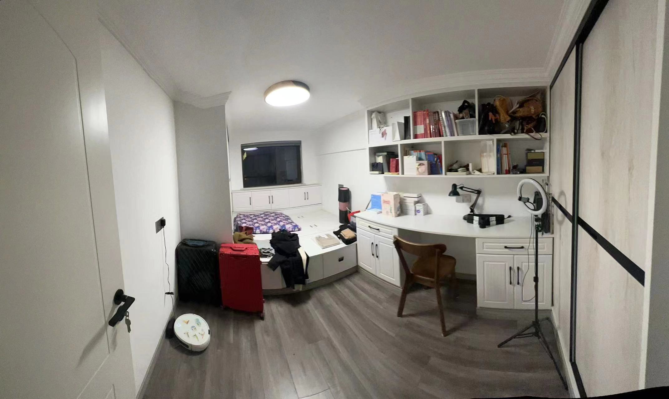 纽约时代 3室2厅2卫 60.00m&sup2;