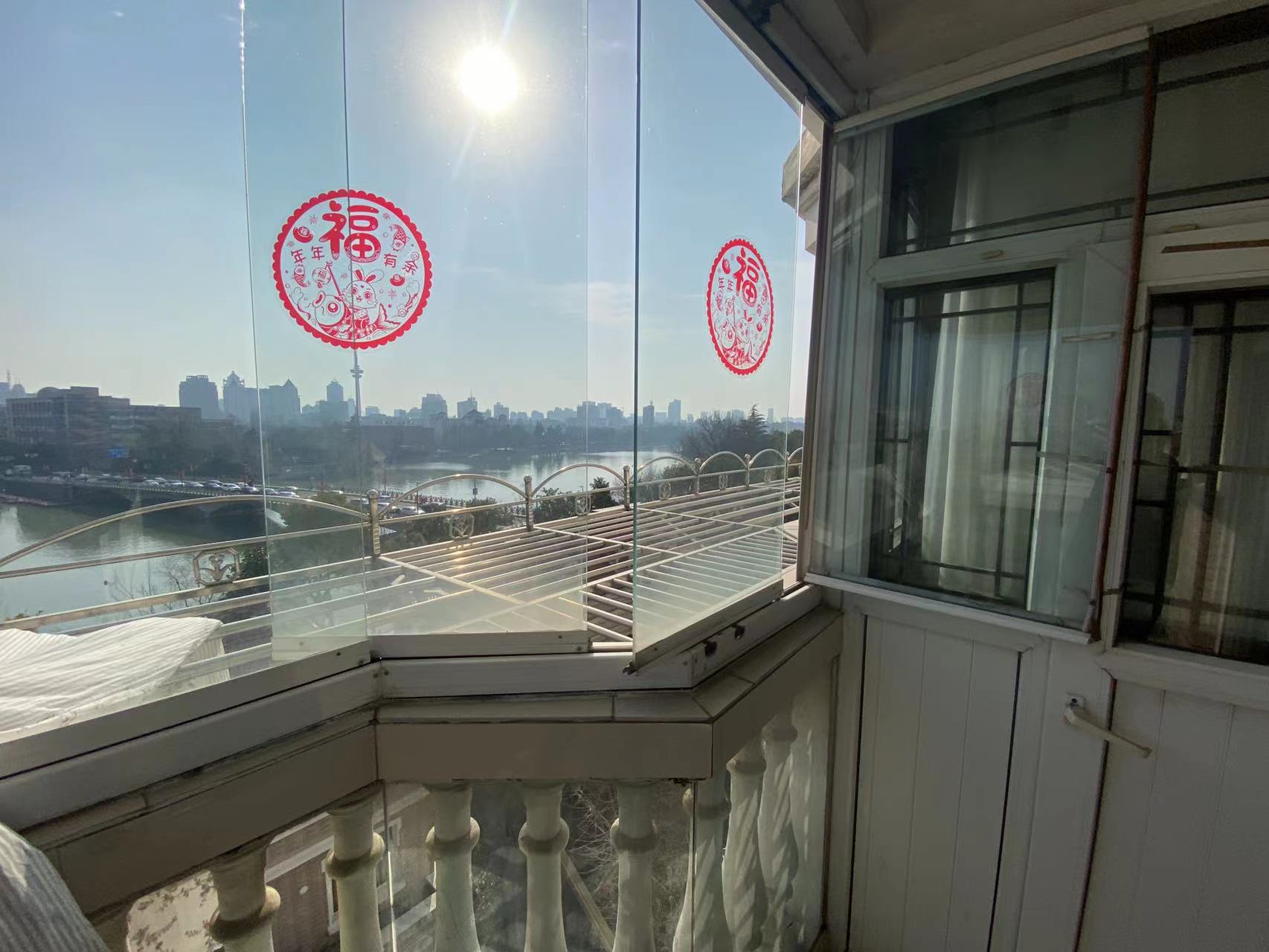 北濠山庄 6室3厅1卫 235.00m&sup2;