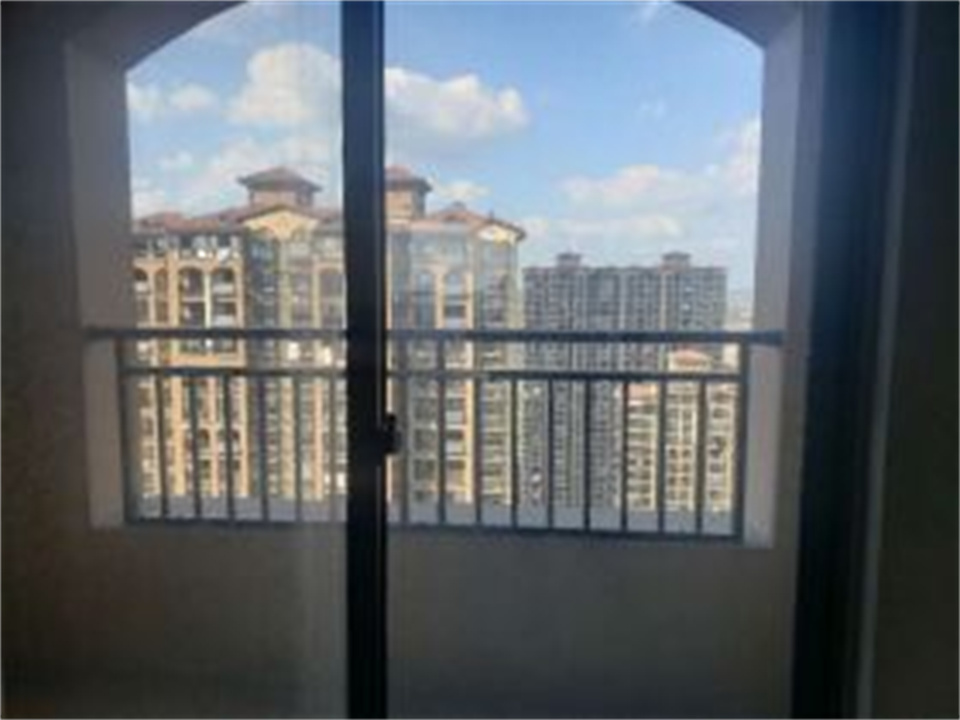 华强城 4室2厅2卫 158m&sup2;