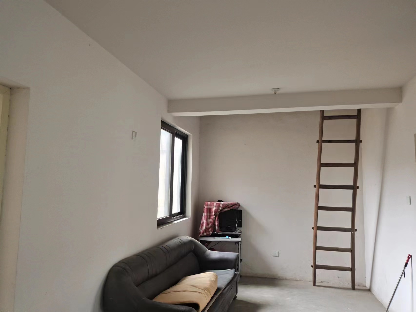 海韵花园 3室2厅1卫 124m&sup2;