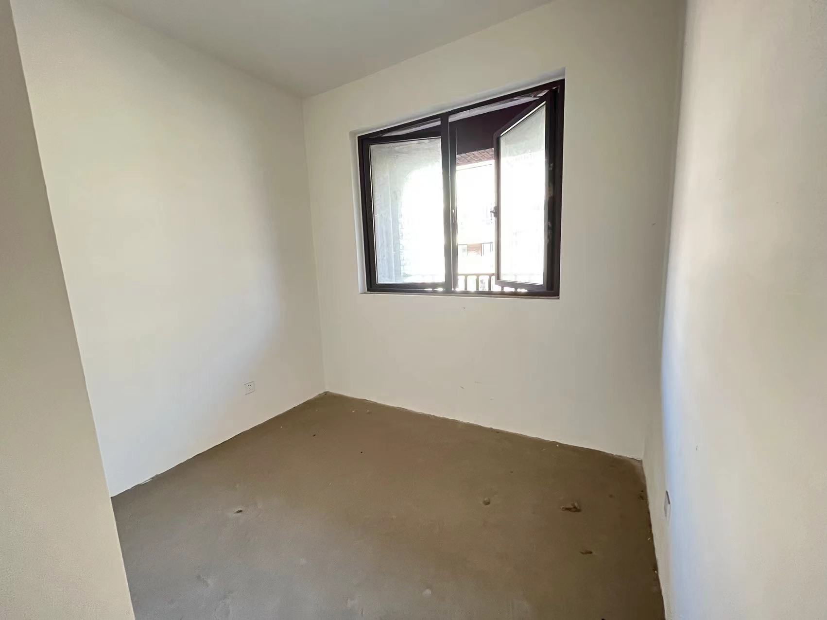 盛和九里香堤二期 4室2厅2卫 145m&sup2;
