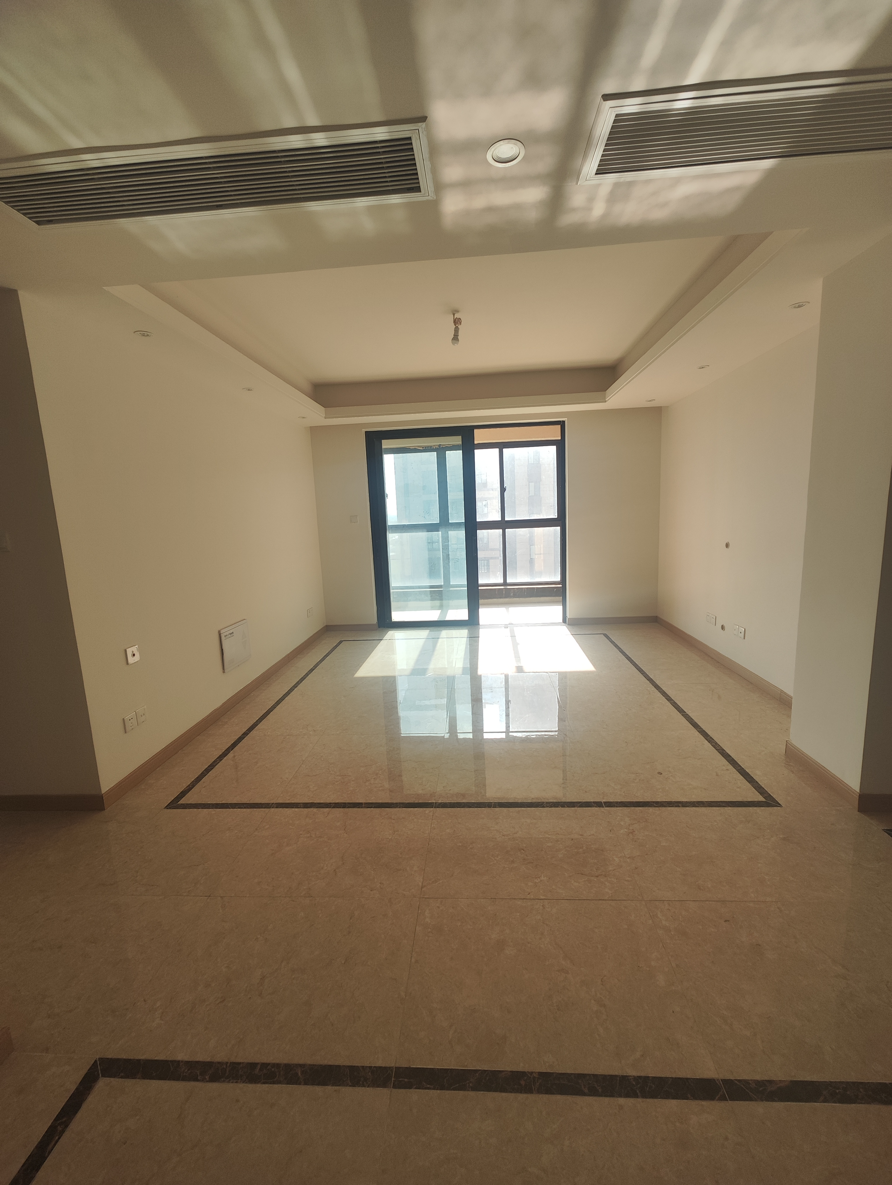 云樾河山 3室2厅2卫 144m&sup2;