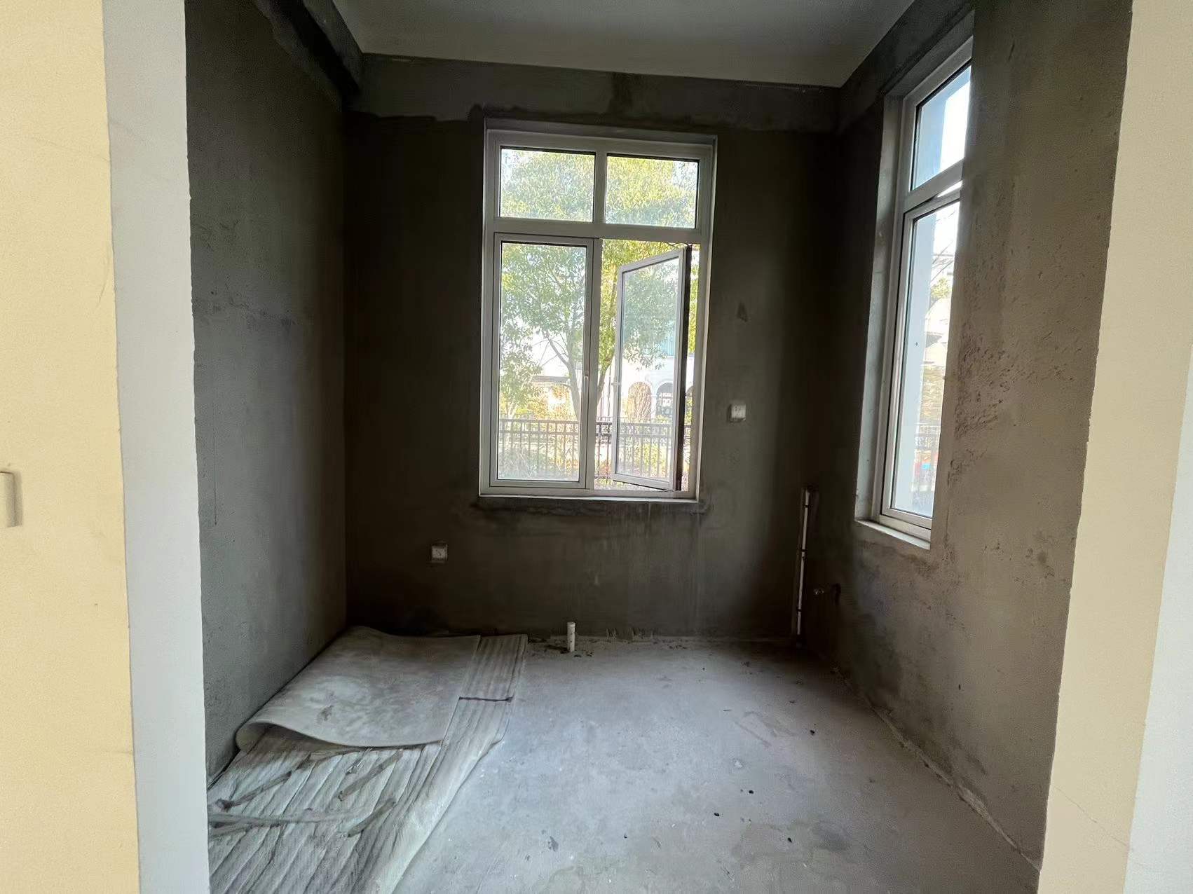 顺发御园 4室3厅3卫 326m&sup2;