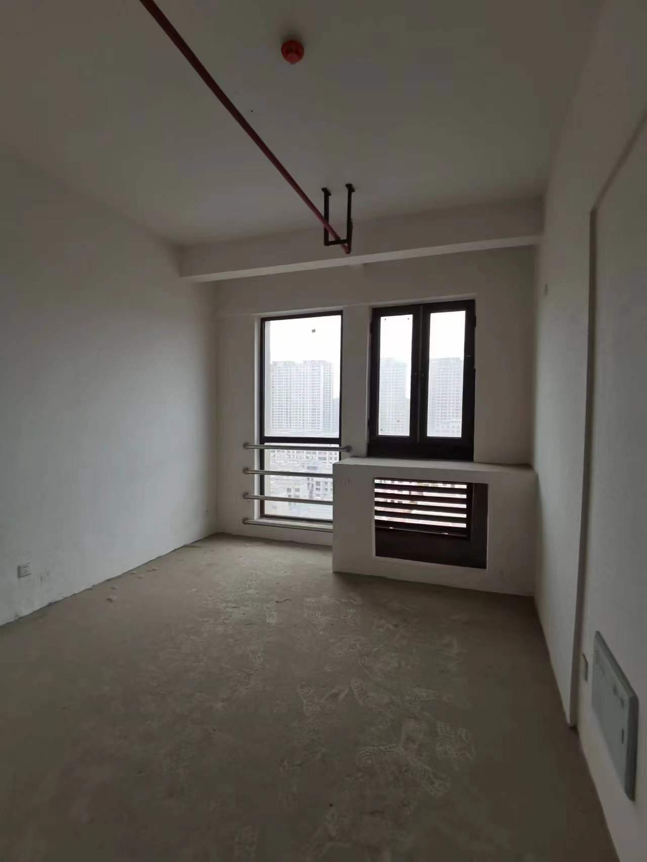 正泰江岸水苑 1室1厅1卫 40m²