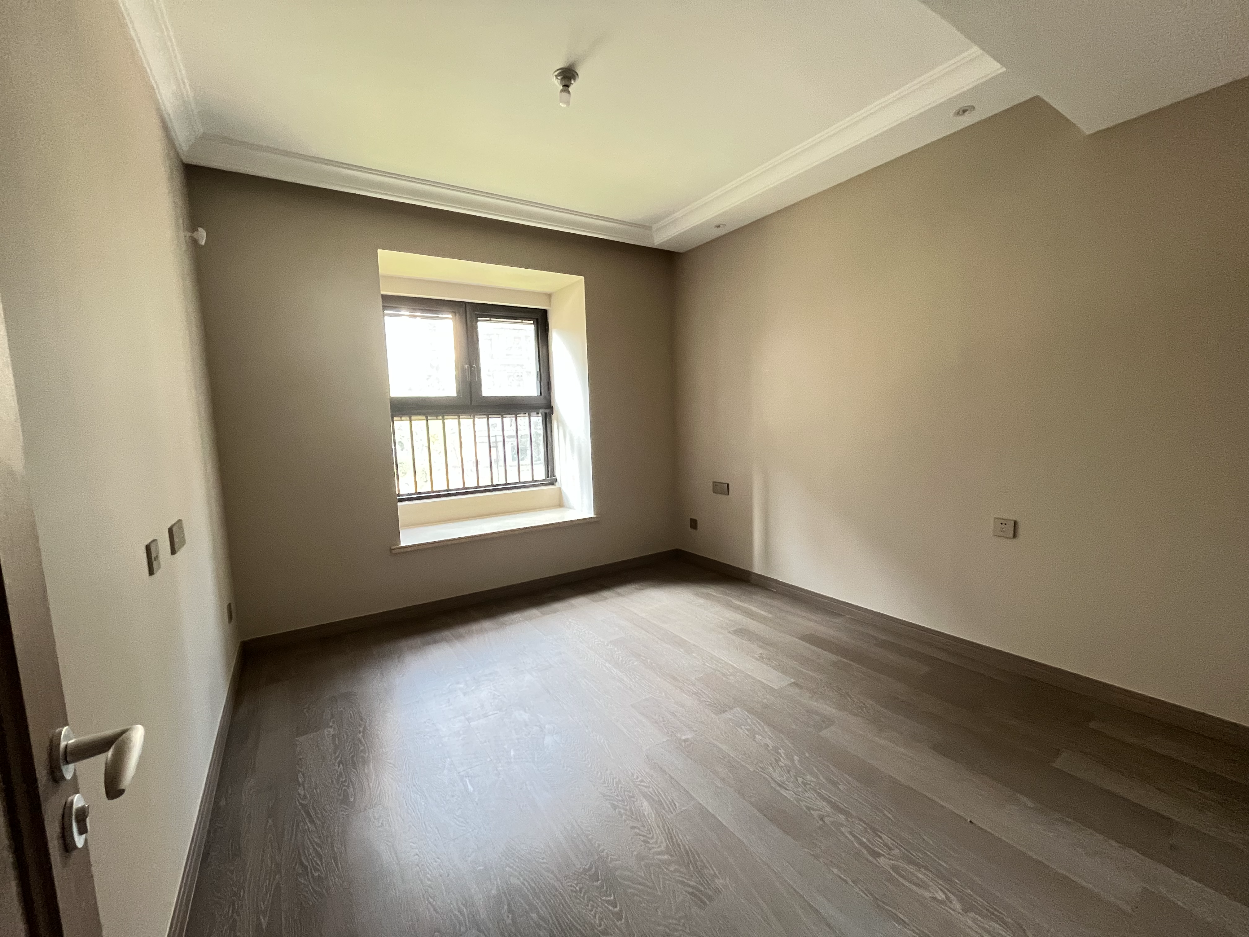 静海府 3室2厅2卫 128m&sup2;