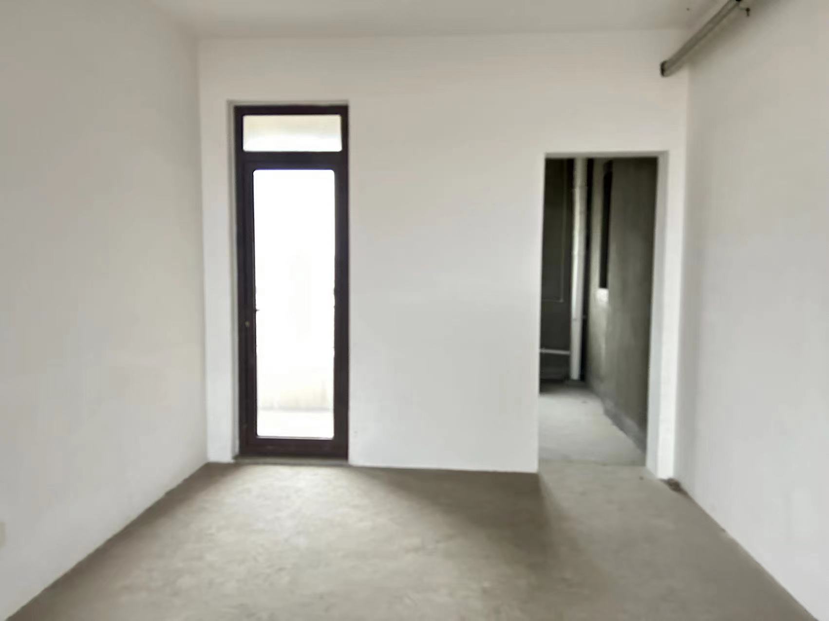万濠华府 3室1厅2卫 140.00m²