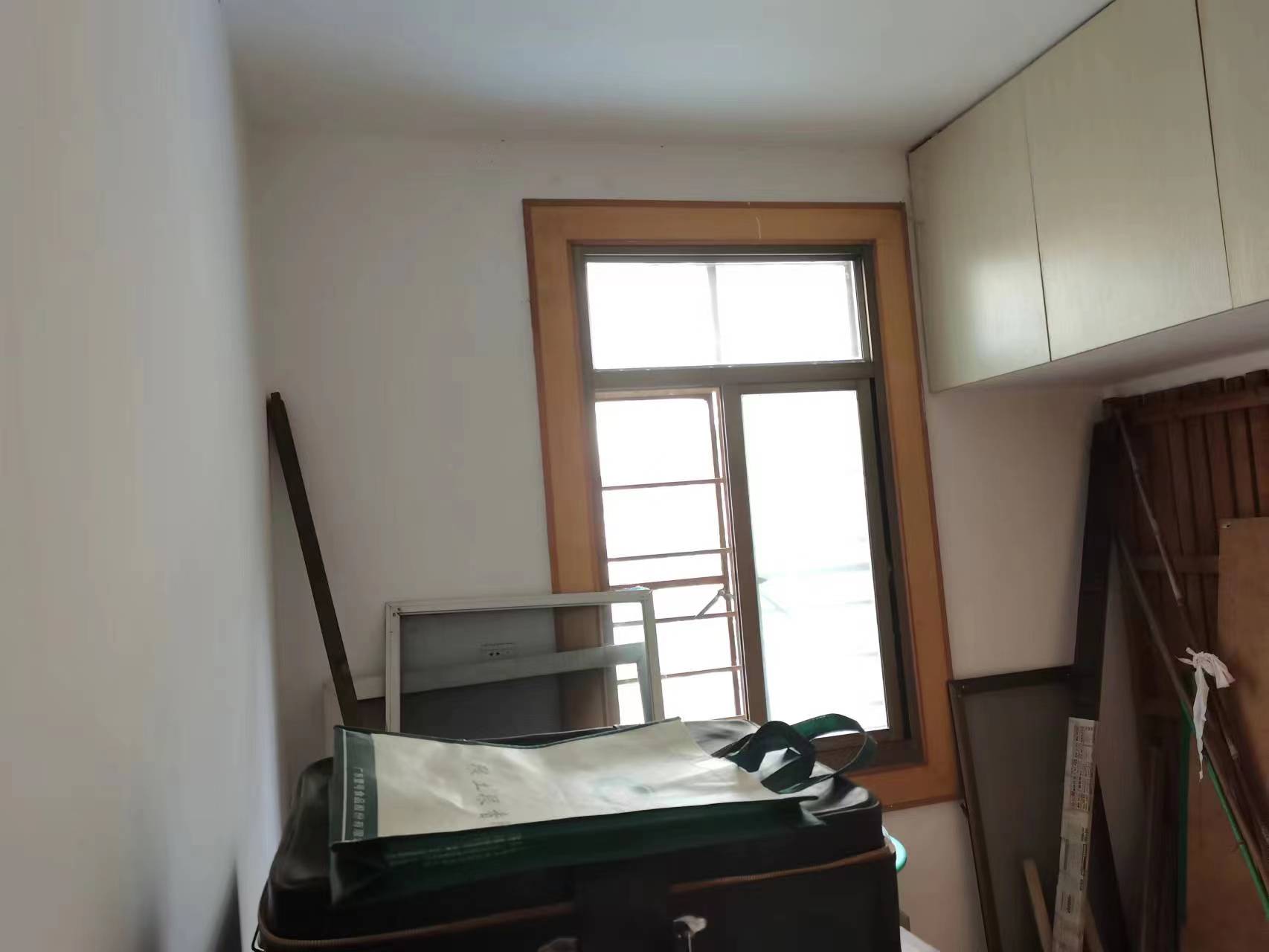 新建路新村 2室2厅1卫 80.70m&sup2;