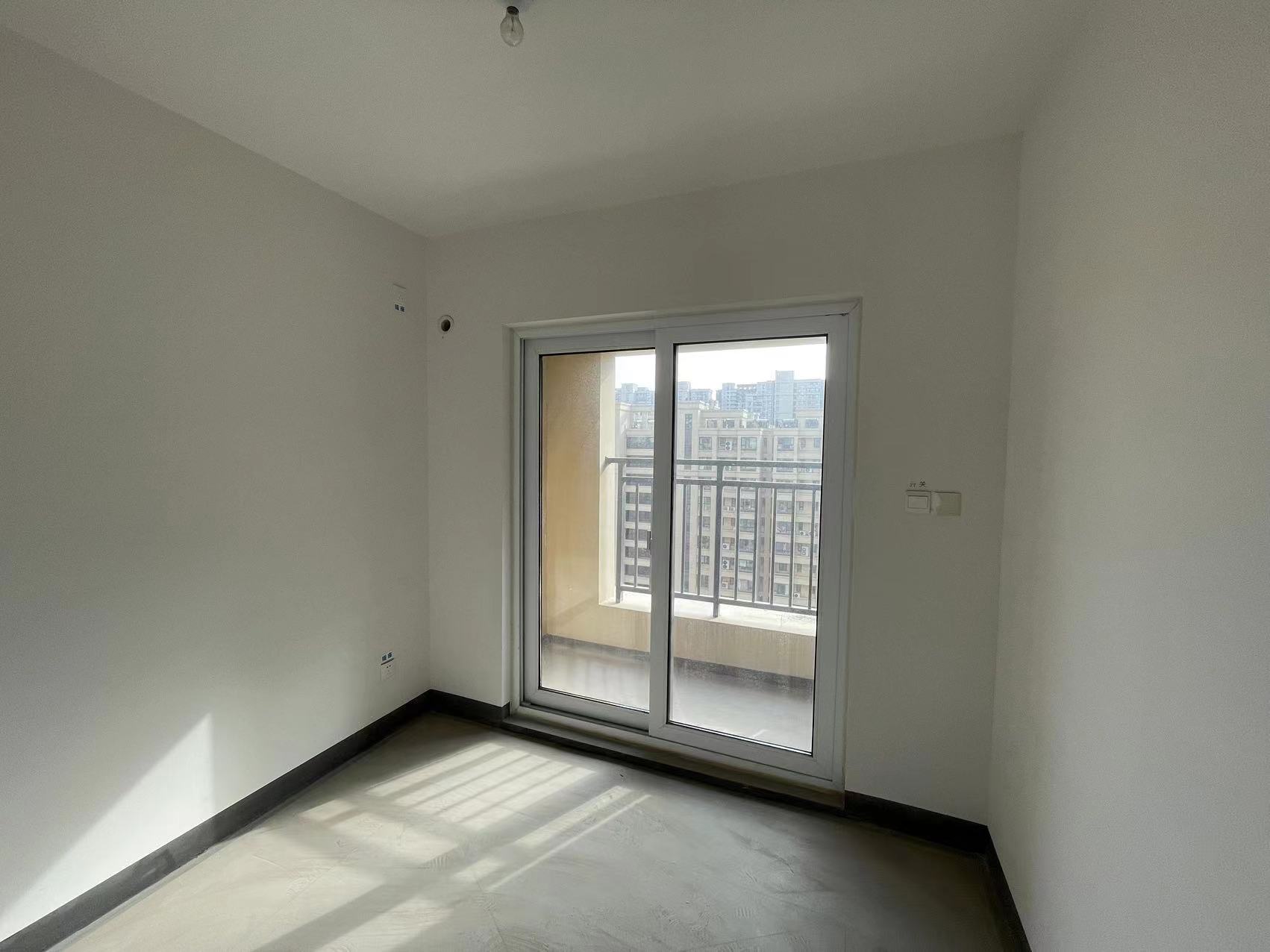 世茂新界 3室2厅1卫 88m&sup2;