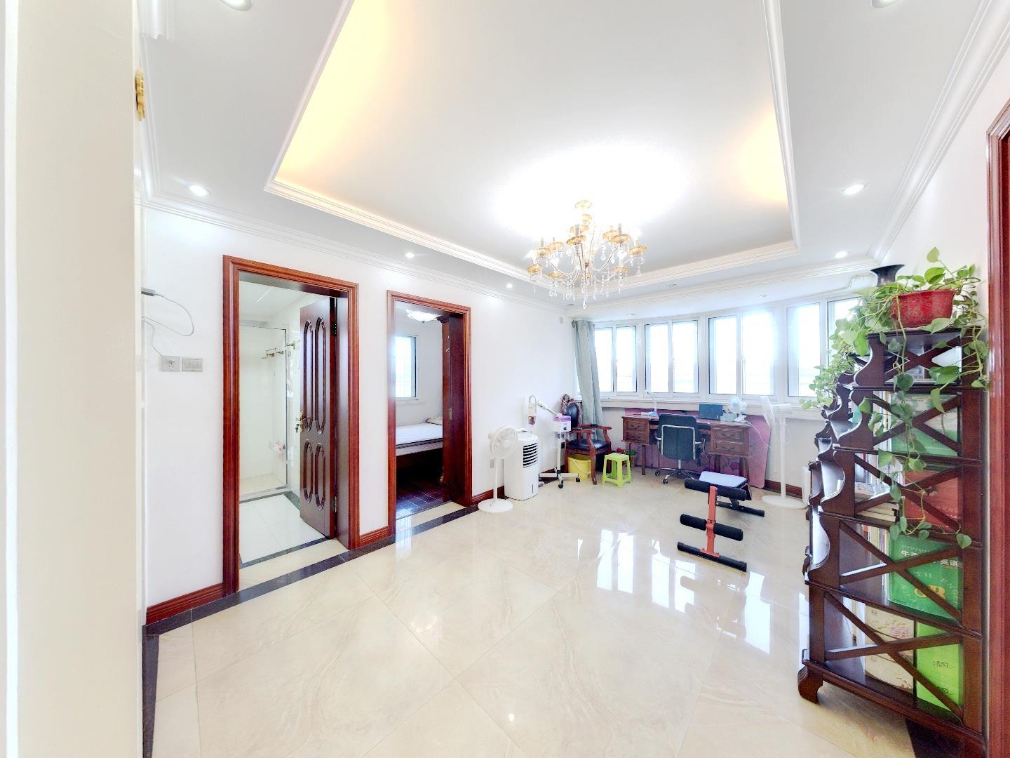 小石桥花苑 5室3厅2卫 198.00m&sup2;