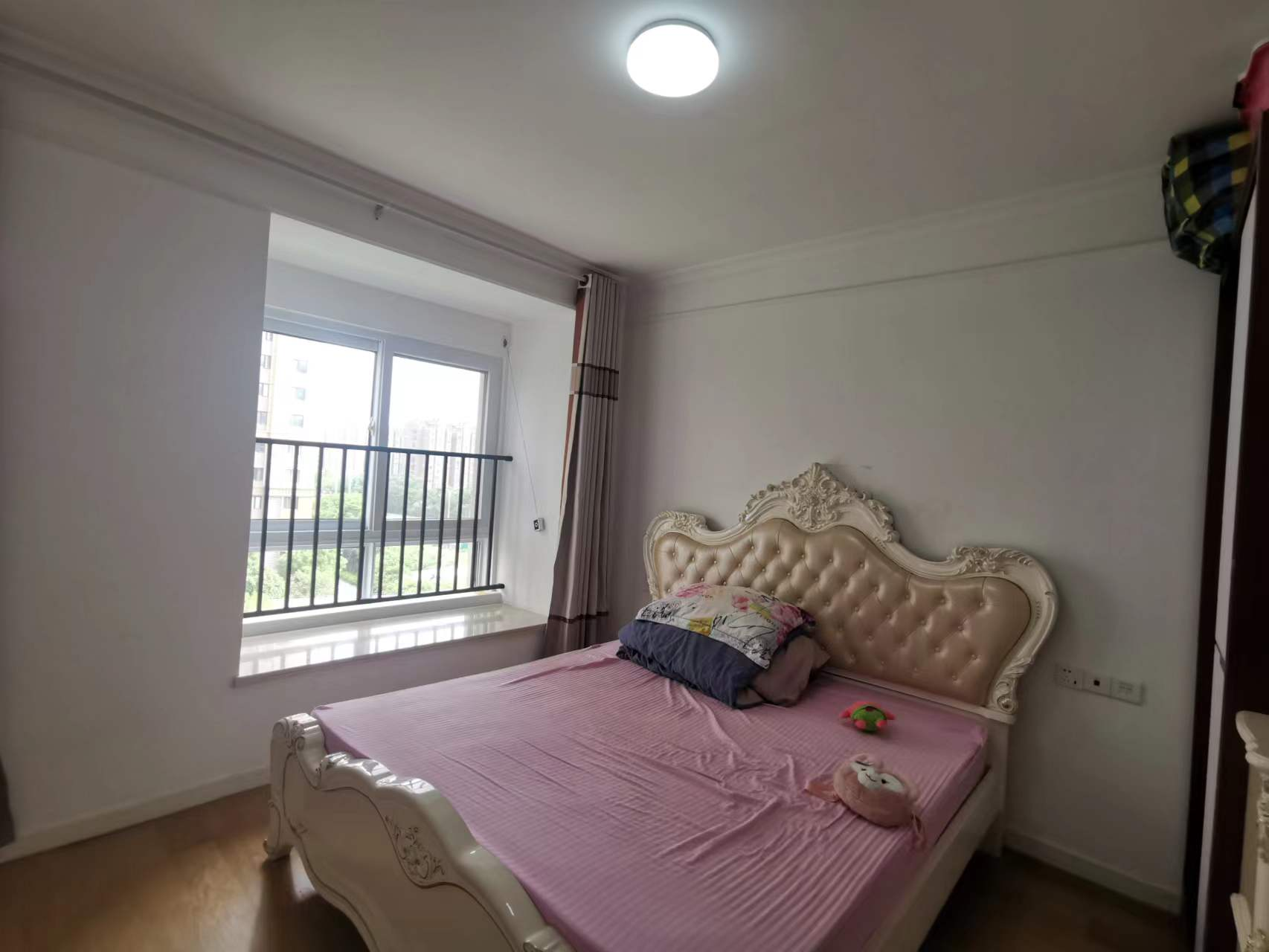 中海碧林湾 3室2厅2卫 107m&sup2;