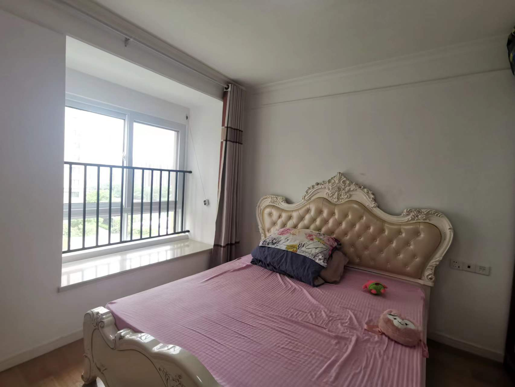 中海碧林湾 3室2厅2卫 107m&sup2;