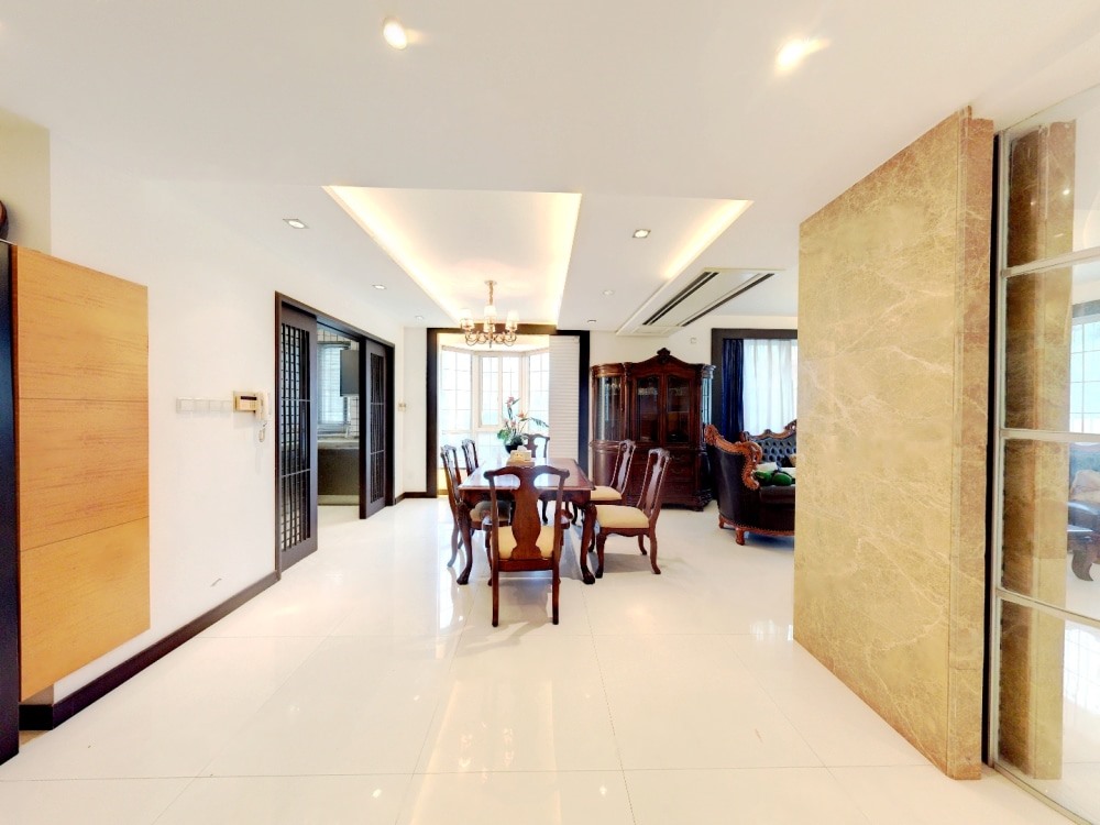 星湖花园 6室3厅3卫 356.00m&sup2;