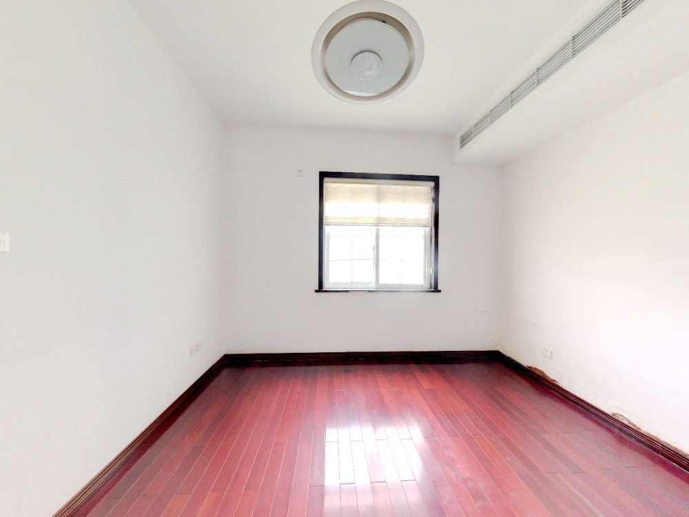 星湖花园 6室3厅3卫 356.00m&sup2;