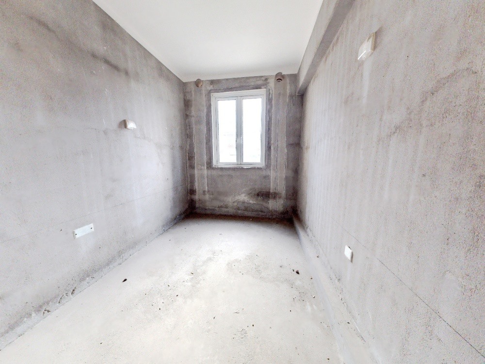 顺发御园 5室3厅5卫 262m&sup2;