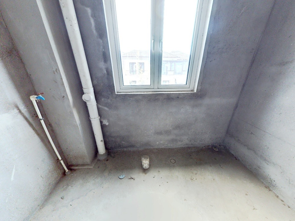 顺发御园 5室3厅5卫 262m&sup2;