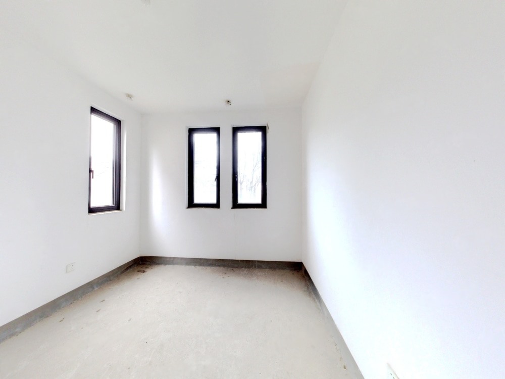 山水壹号 4室2厅3卫 270m&sup2;