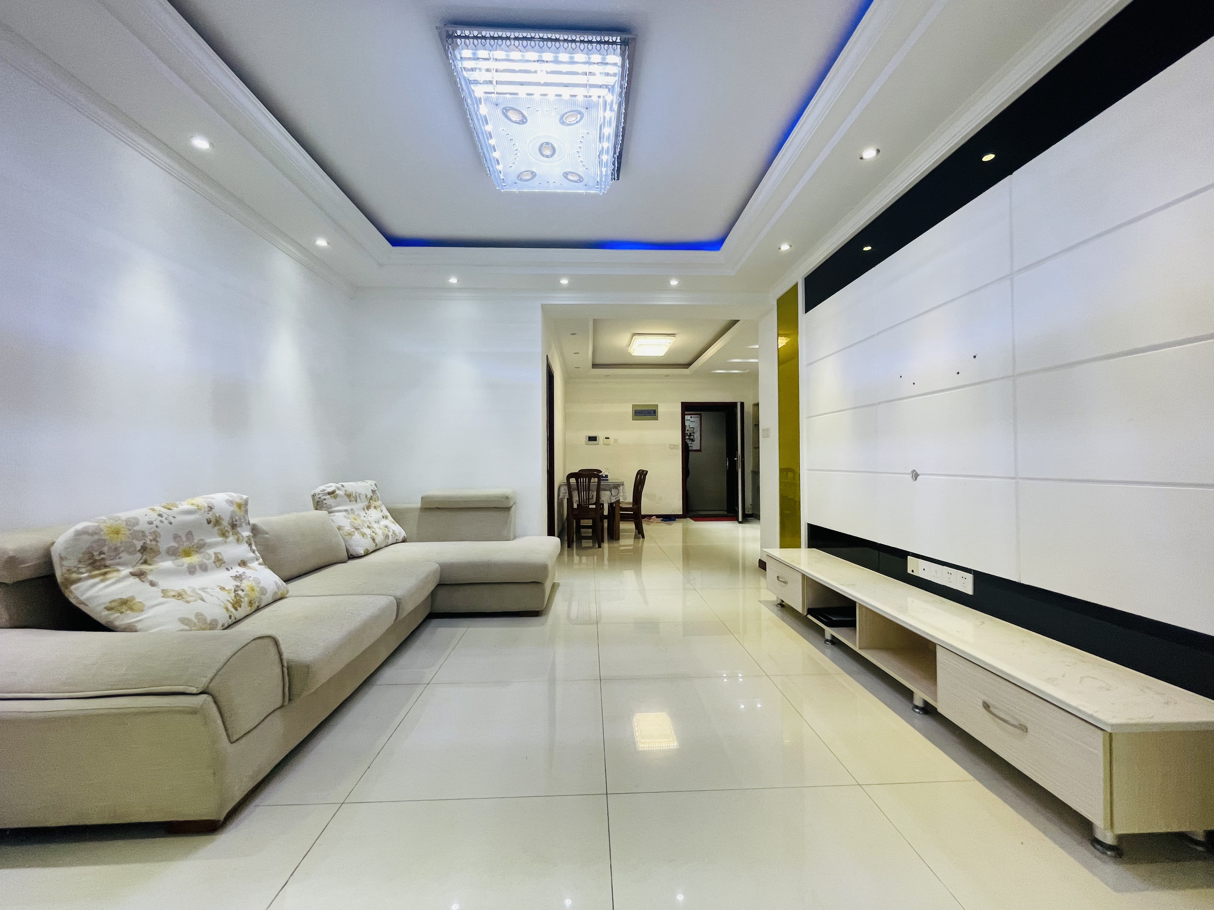 帝奥世伦名郡 2室2厅1卫 97.68m&sup2;