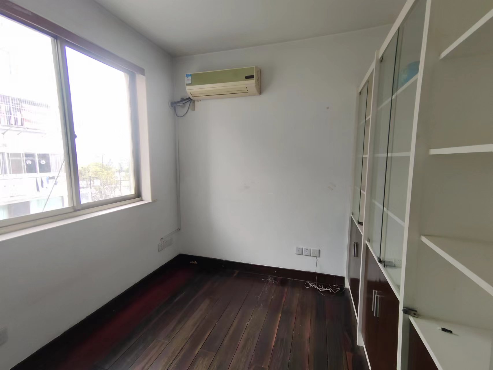 怡安花苑南区 4室2厅1卫 117.44m&sup2;